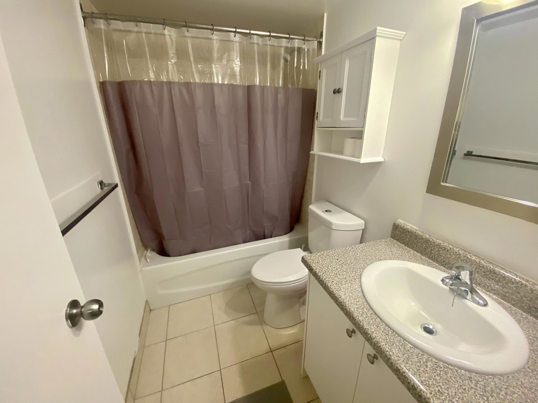Master Bedroom - Duplex Av - Toronto
