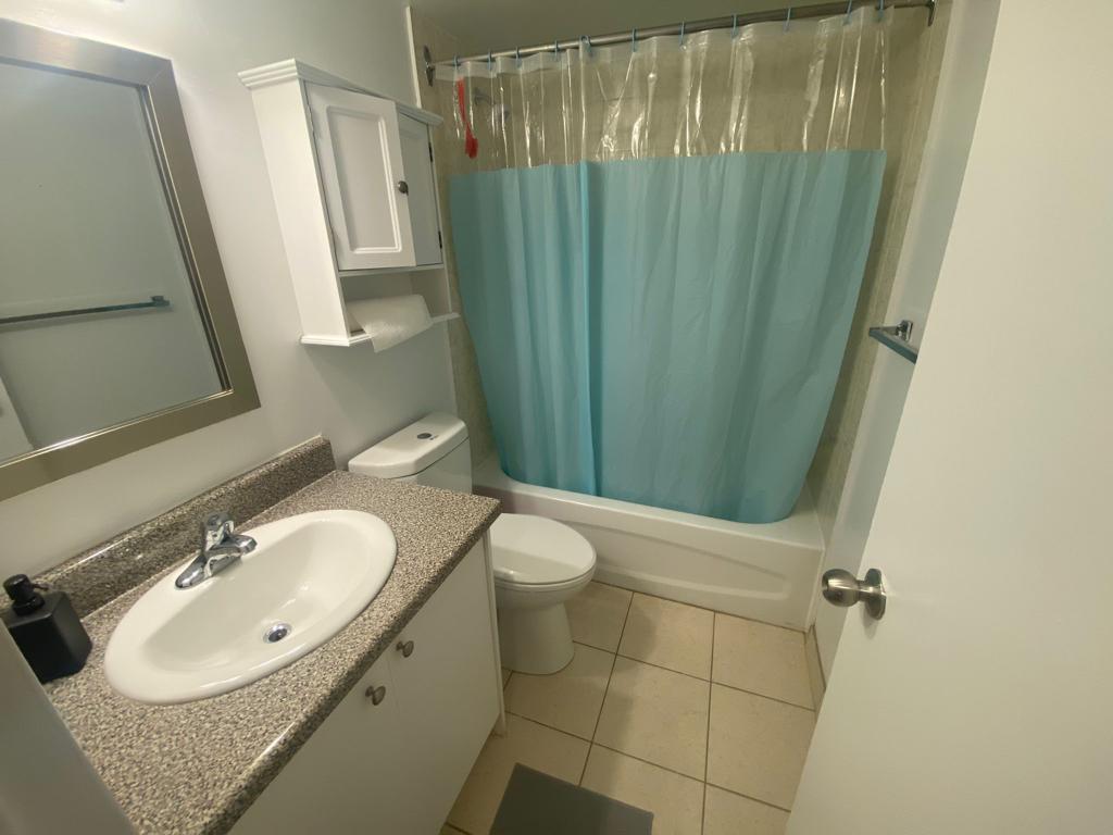 Master Bedroom - Duplex Av - Toronto