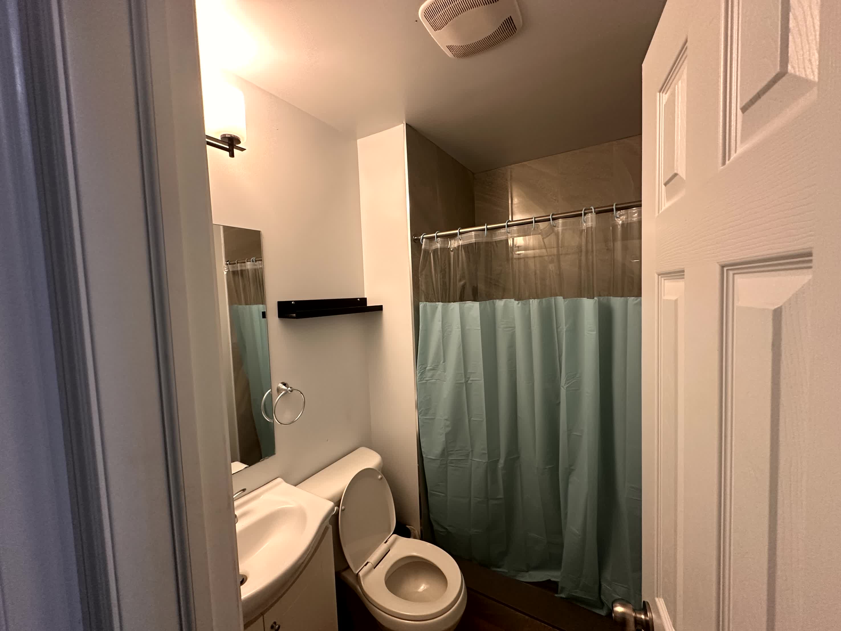 Master Bedroom-1 - Earl St -  Toronto - Downtown