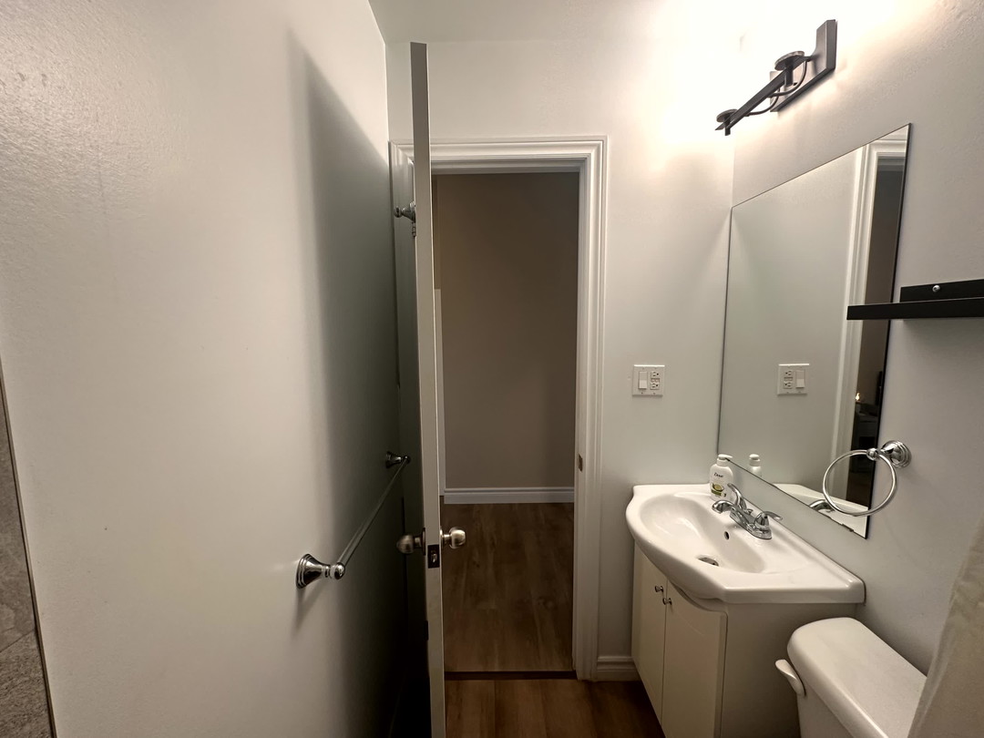 Master Bedroom-2 - Earl St -  Toronto - Downtown