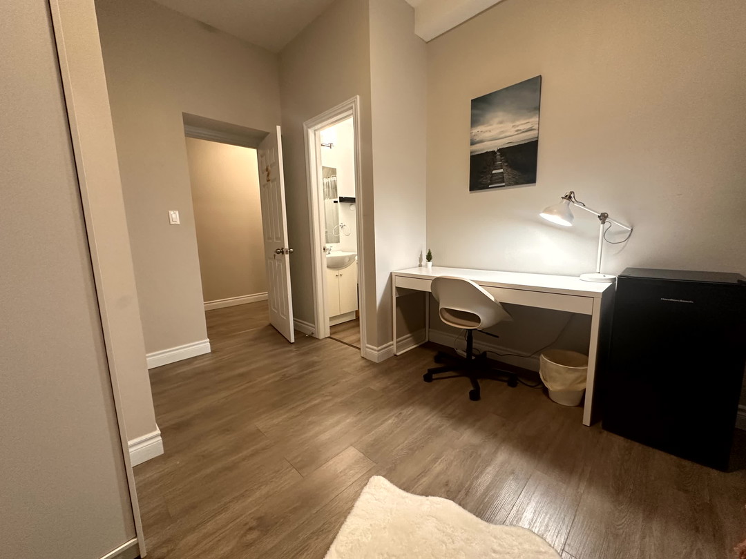 Master Bedroom-2 - Earl St -  Toronto - Downtown