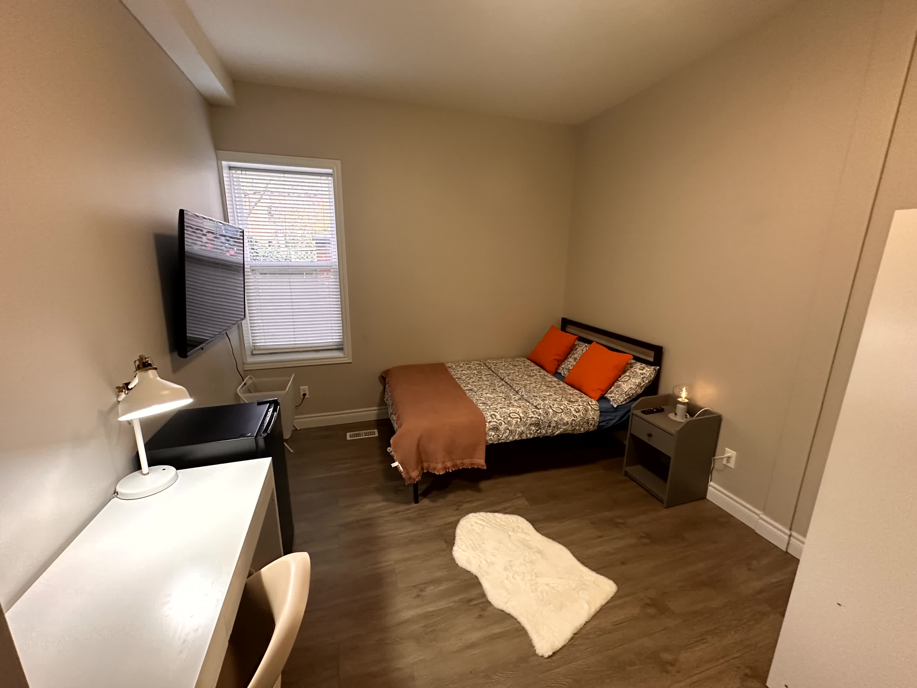 Master Bedroom-2 - Earl St -  Toronto - Downtown