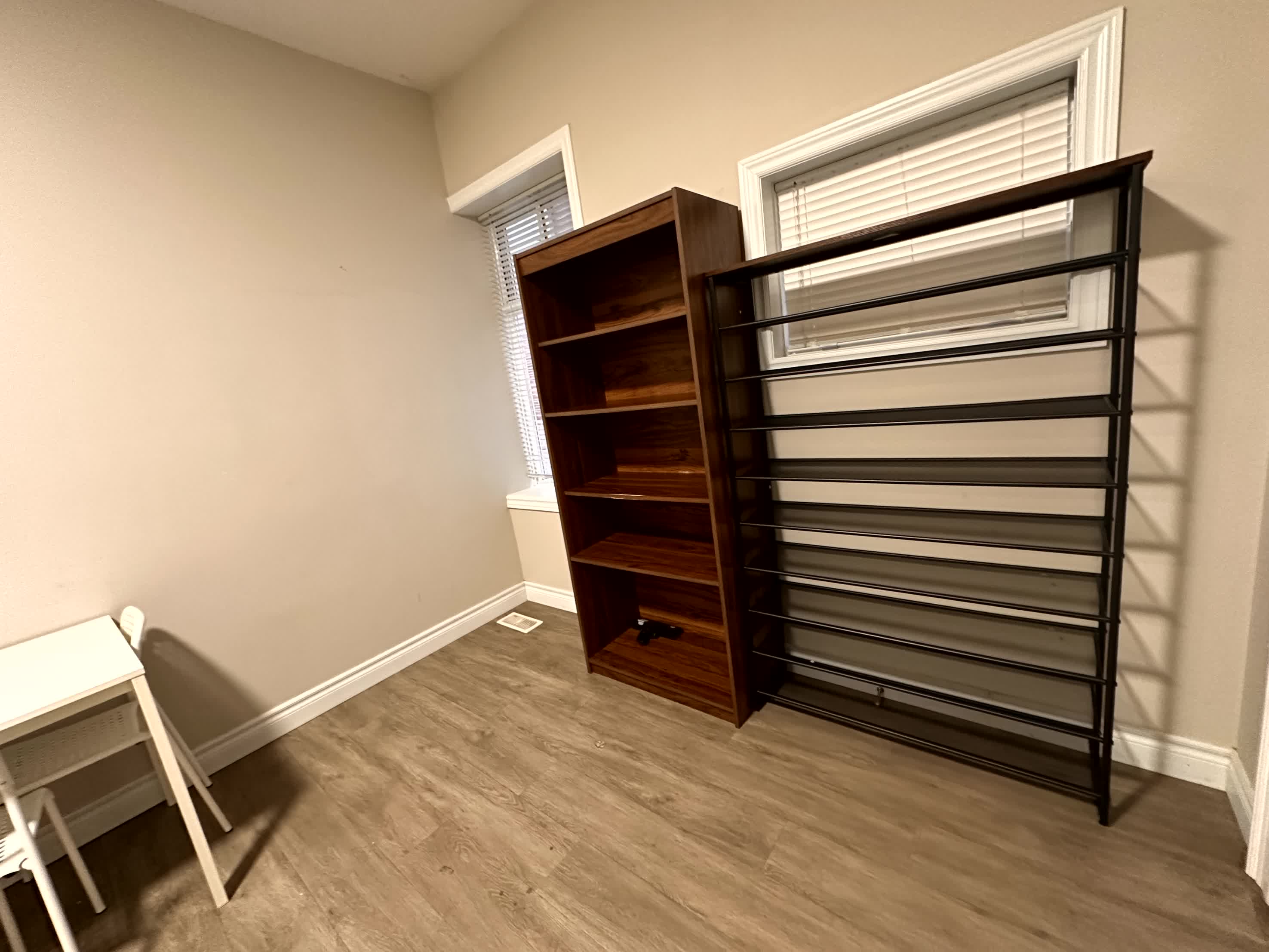 Master Bedroom-5 - Earl St -  Toronto - Downtown