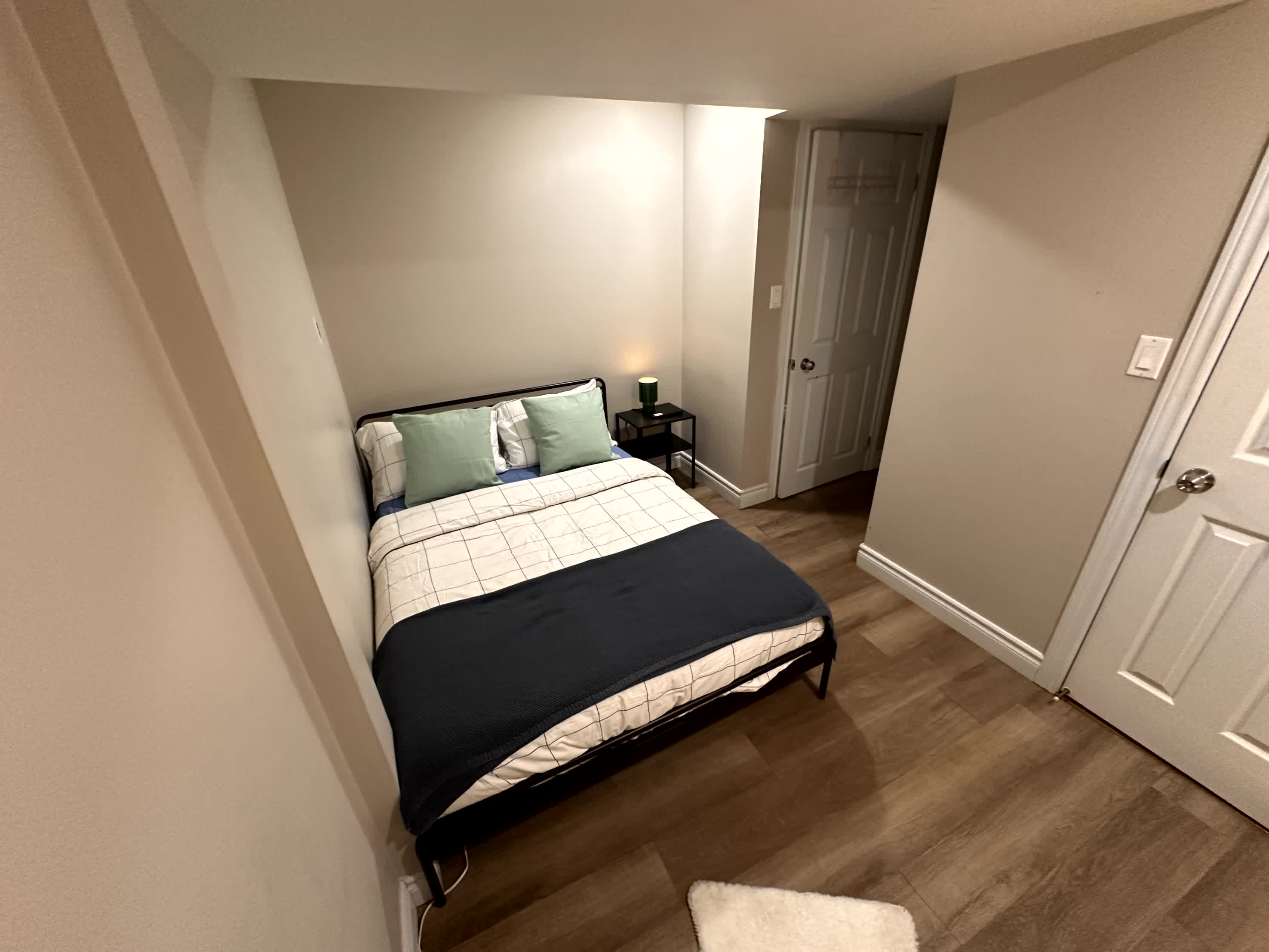 Master Bedroom-6 - Earl St -  Toronto - Downtown