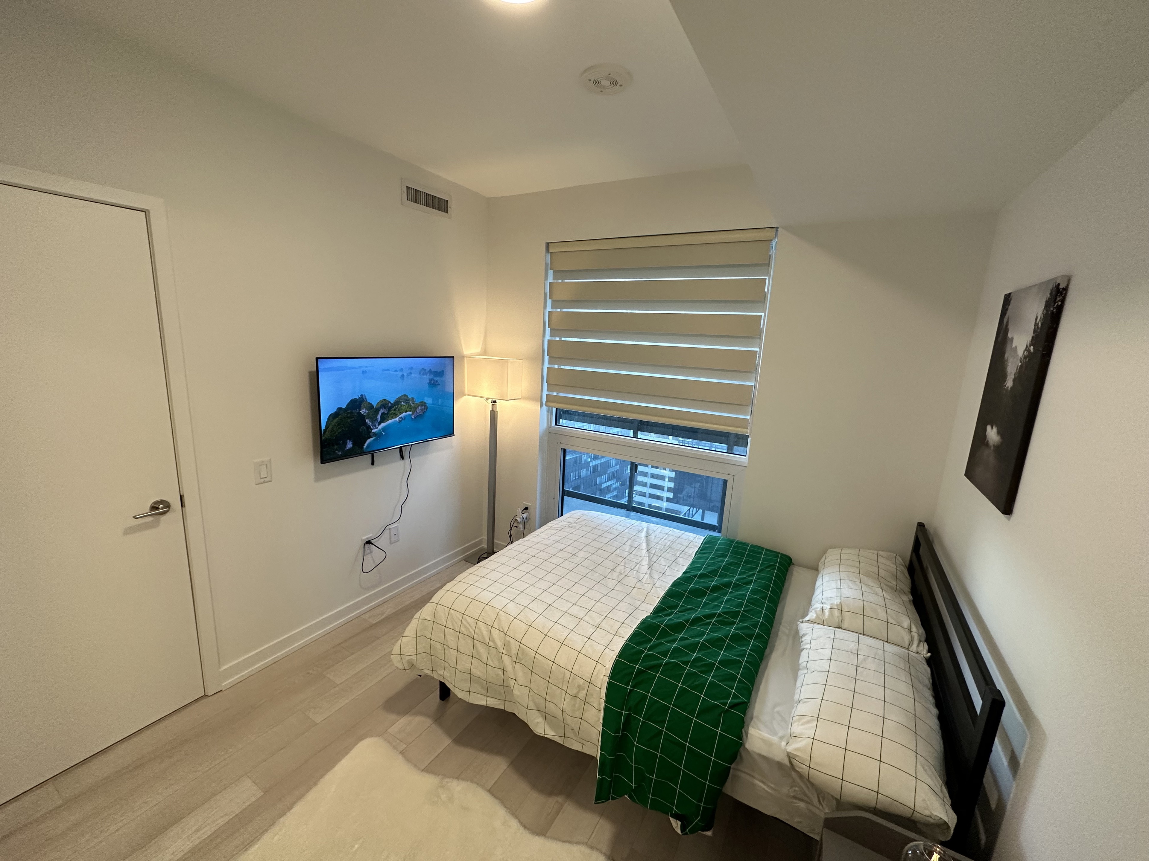 Master Bedroom - Roehampton St - Toronto