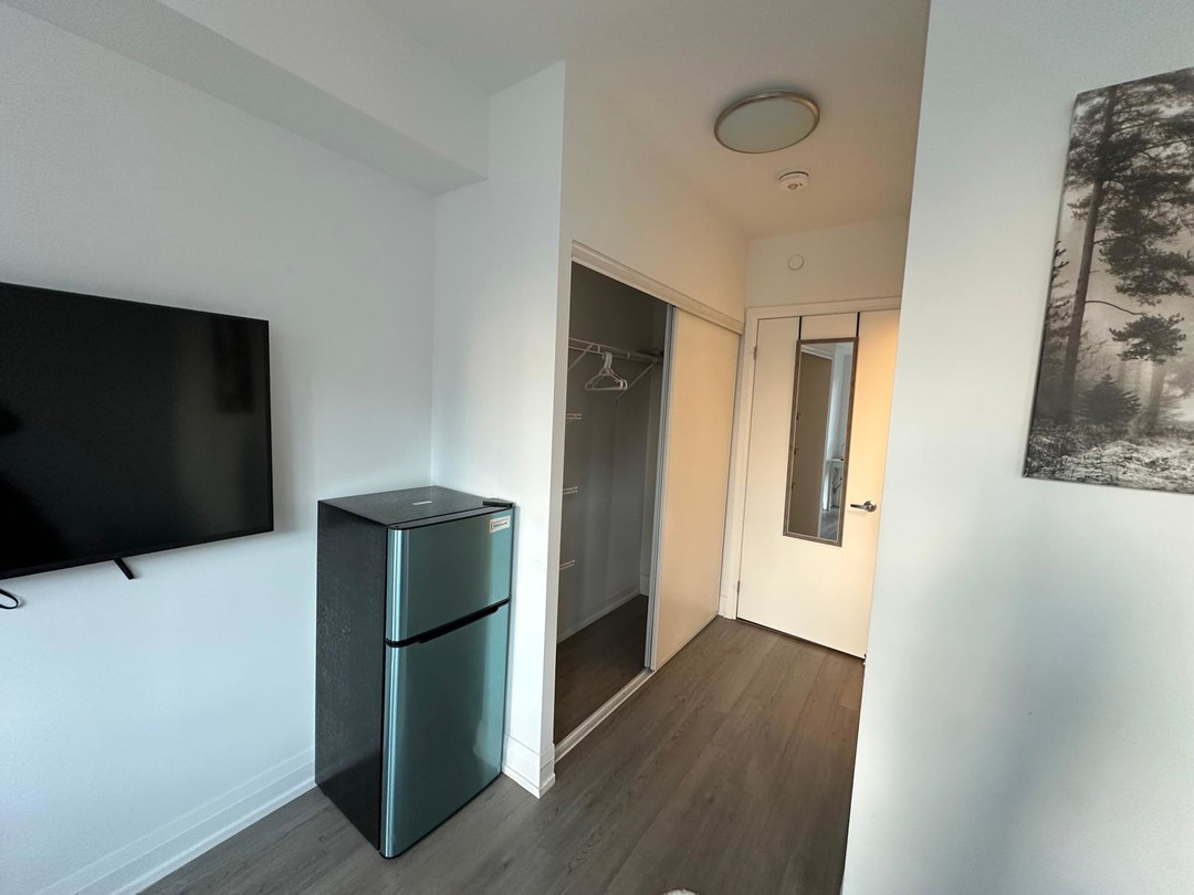 Master Bedroom - Mutual St -  Toronto - Downtown