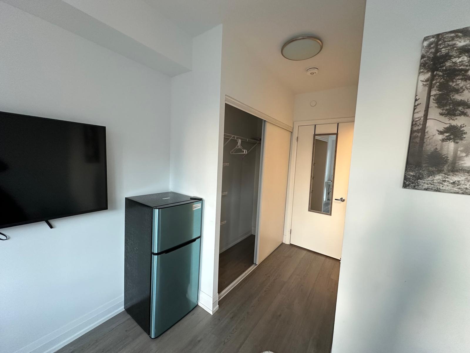 Master Bedroom - Mutual St -  Toronto - Downtown