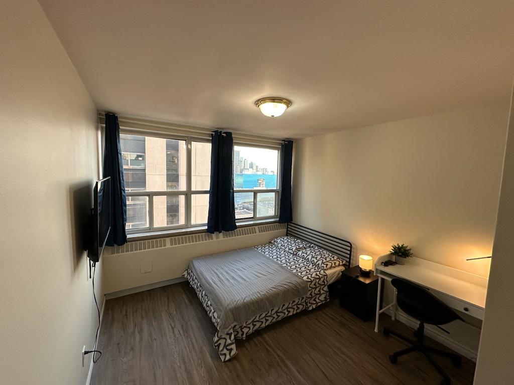 Silver Room - 200 Elm St -  Toronto - Financial District