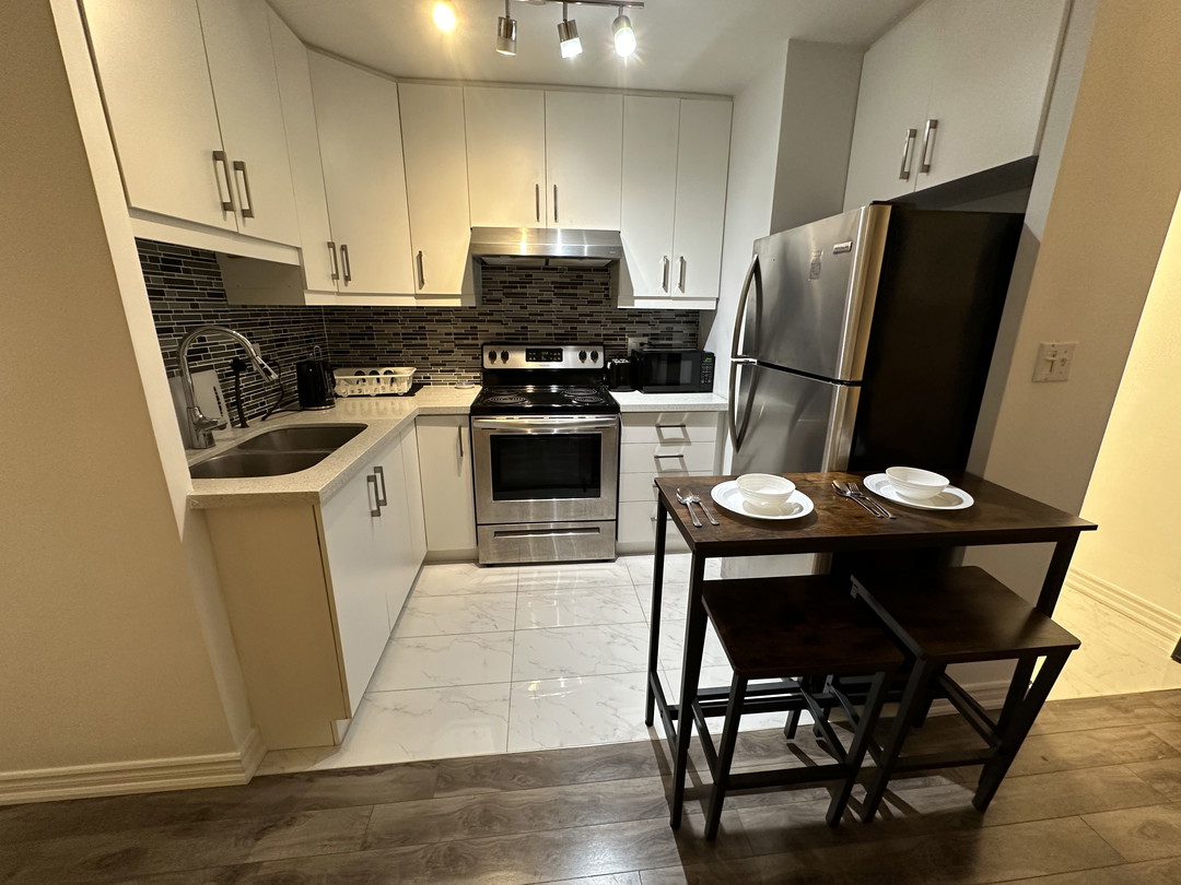 Silver Room - Homewood Ave - Toronto