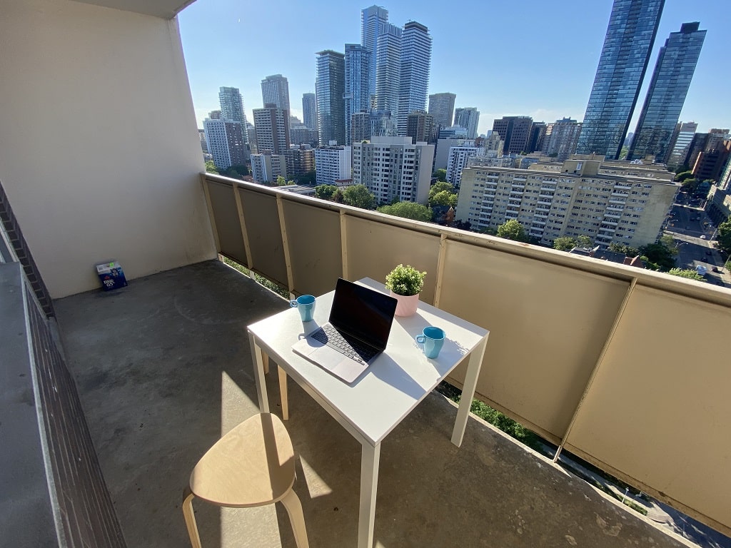 room-rent-toronto-14-min.jpg