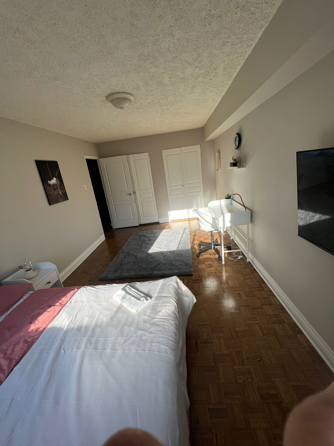 Silver Plus Room - Drummond St - Montreal