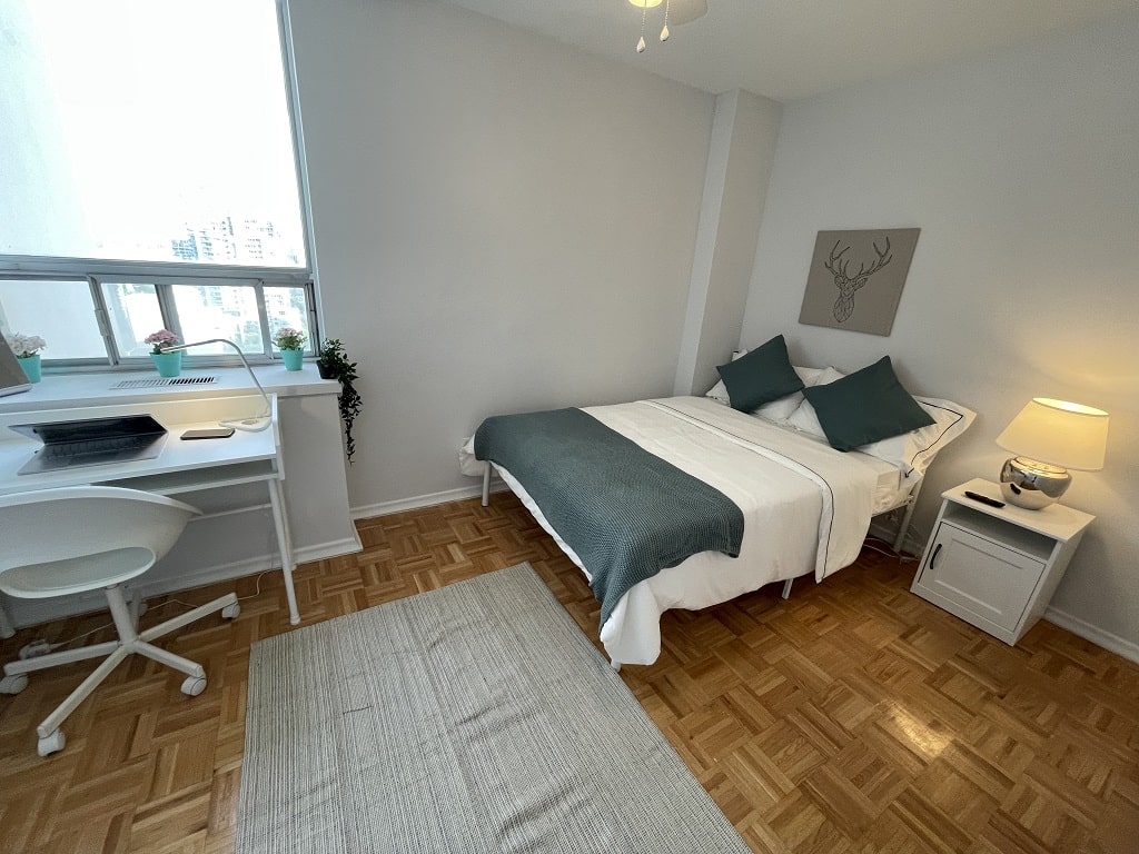 room-rent-toronto-6-min.jpg