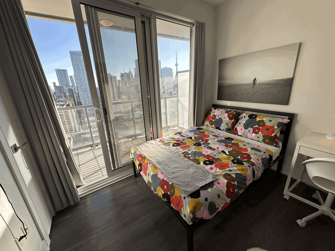 Master  Bedroom - McGill St -  Toronto - Financial District