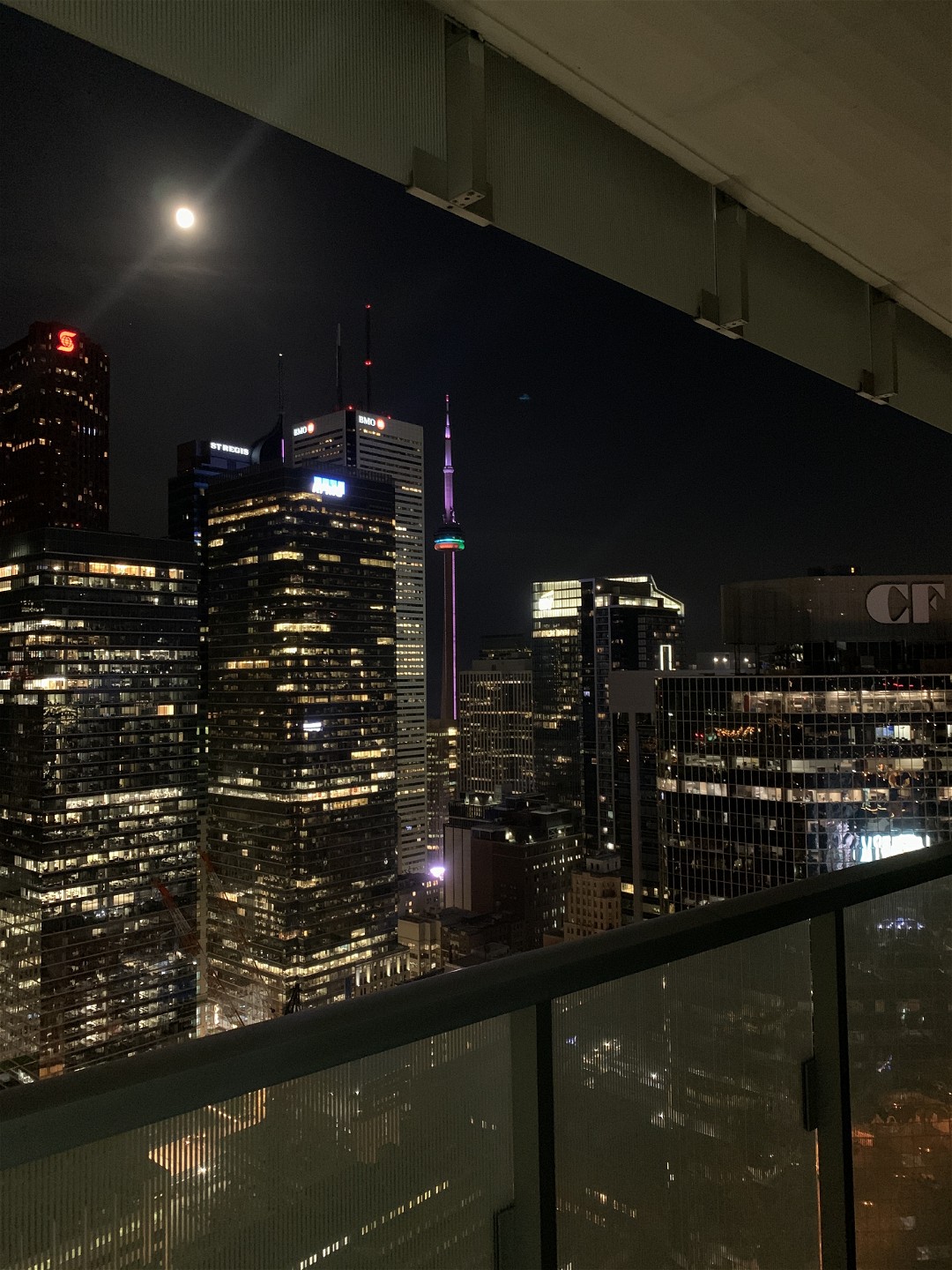 Silver Plus Room -  Yonge St -  Toronto - Financial District