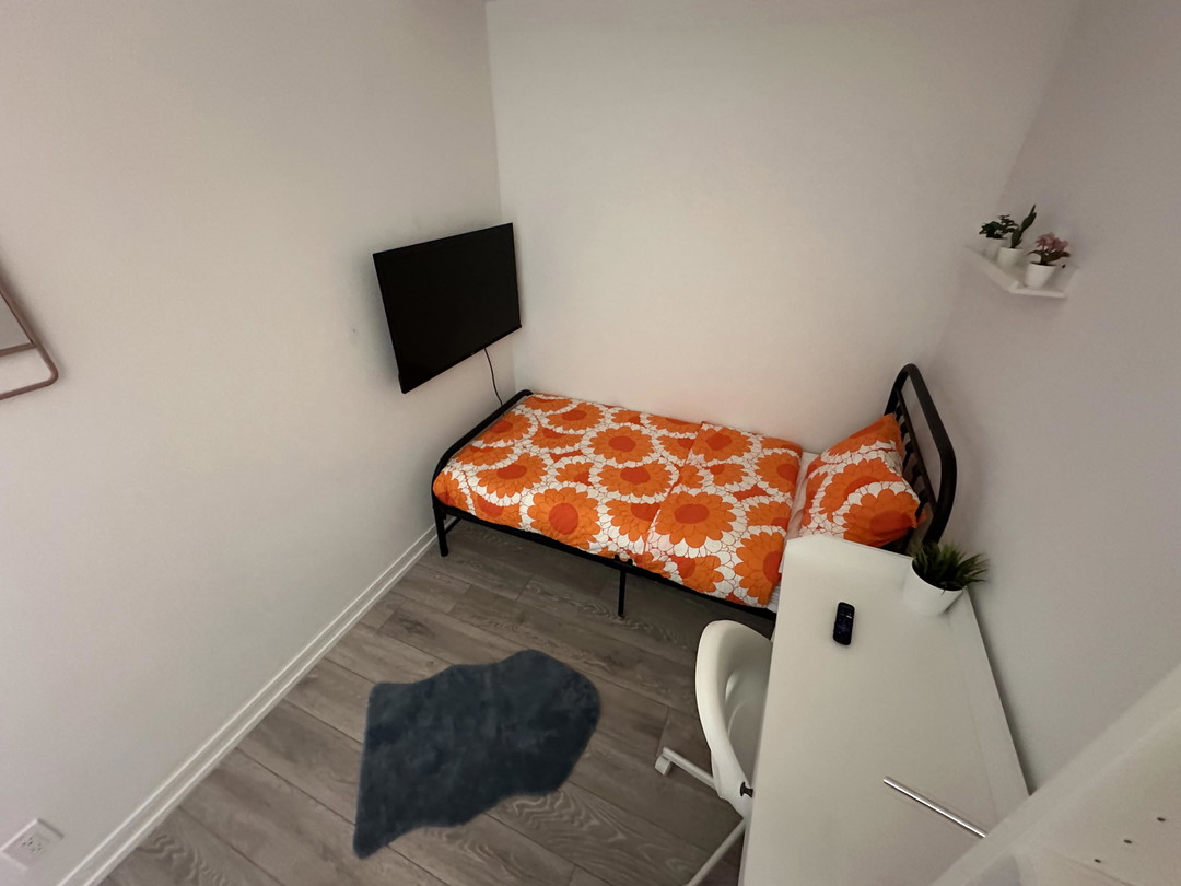 Den Room - Mercer Street - Toronto