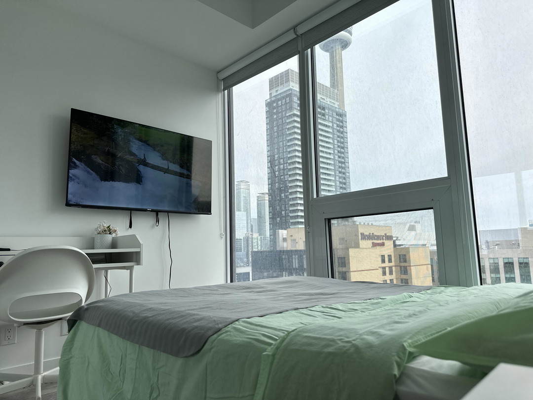 Master Room - Mercer Street - Toronto