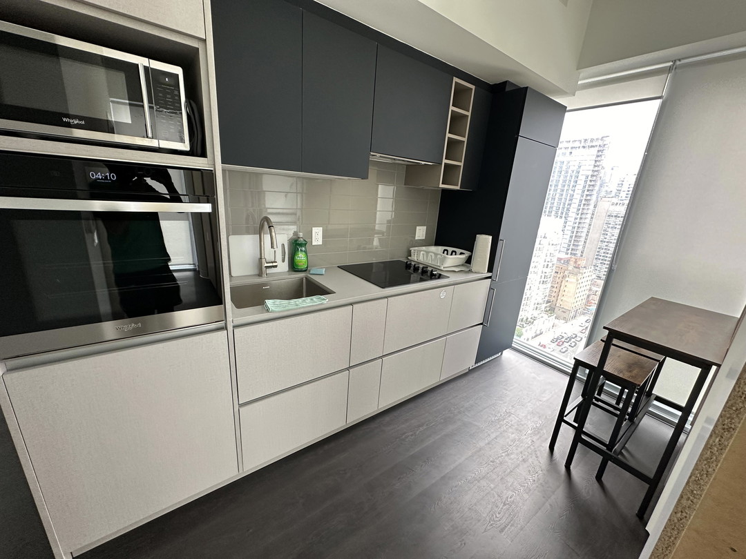 Silver Plus Room - Jarvis St - Toronto
