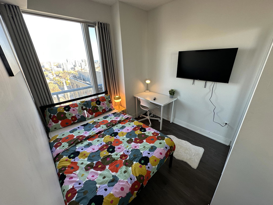 Silver Plus Room - McGill St -  Toronto - Financial District