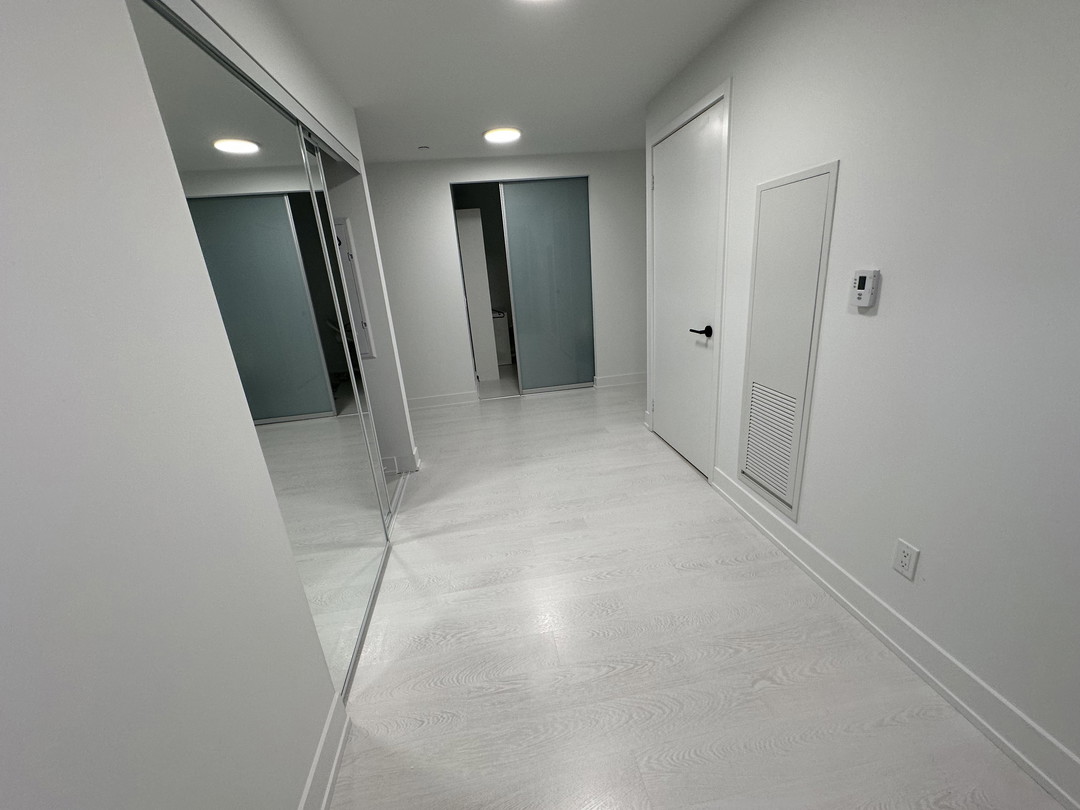 Master Bedroom - Jarvis Street - Toronto